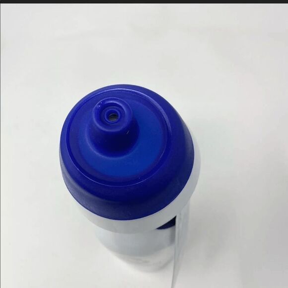 Real Madrid Water Bottle White Soccer Plastic Sports Team Futbol RMCF Game Blue - Picture 5 of 7
